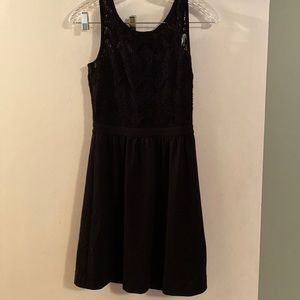 Lily Pulitzer black lace dress size XS